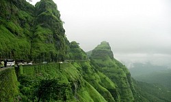 ทัศนียภาพของเส้นทาง Kasara Ghat